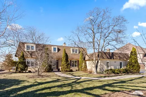 228 Cardinal Dr, Bloomingdale, IL 60108