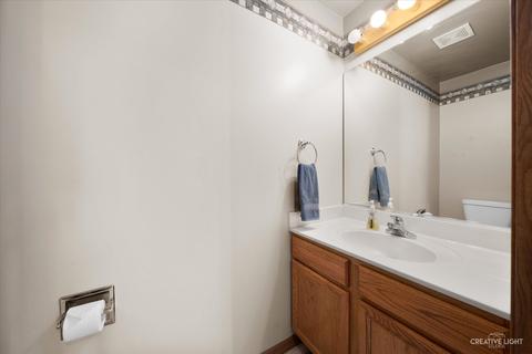 2576 Smithfield Ln, Aurora, IL 60503 photo 12