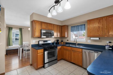 2576 Smithfield Ln, Aurora, IL 60503 photo 7