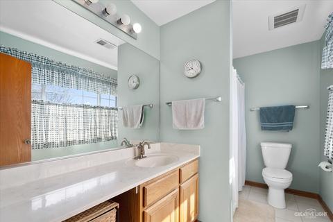 2576 Smithfield Ln, Aurora, IL 60503 photo 15