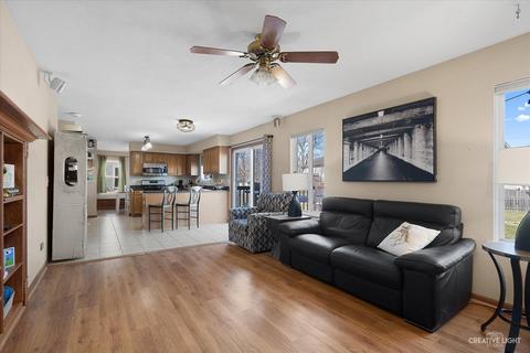 2576 Smithfield Ln, Aurora, IL 60503 photo 5