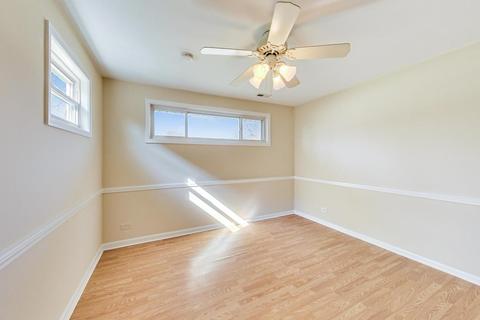 875 S 6th Ave, Des Plaines, IL 60016 photo 13