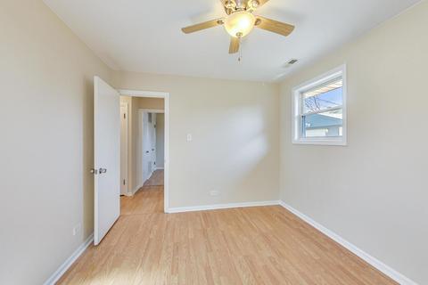 875 S 6th Ave, Des Plaines, IL 60016 photo 17