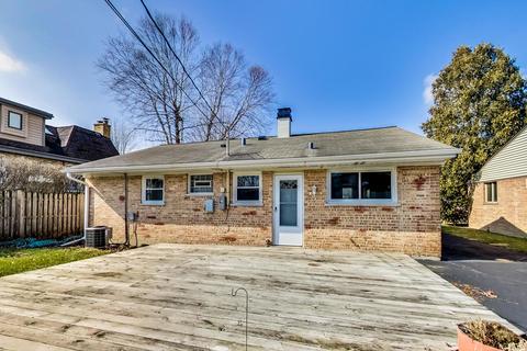 875 S 6th Ave, Des Plaines, IL 60016 photo 21