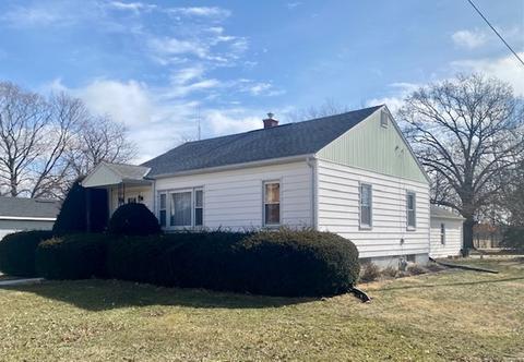 421 E Bluff St, Amboy, IL 61310 photo 1