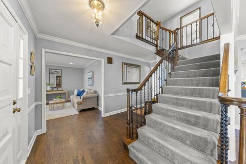 710 Longfellow Dr, Wheaton, IL 60189 photo 5