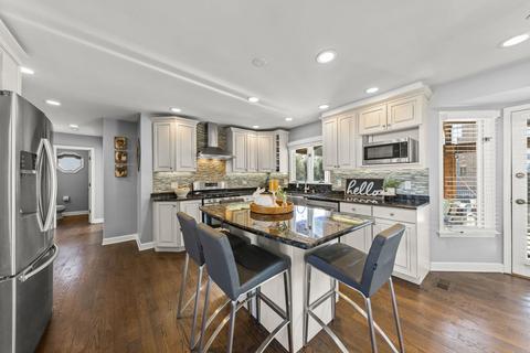 710 Longfellow Dr, Wheaton, IL 60189 photo 7