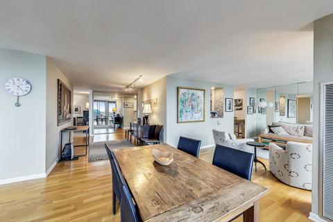 200 E Delaware Pl #33D, Chicago, IL 60611 photo 14