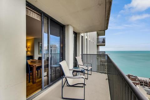 200 E Delaware Pl #33D, Chicago, IL 60611 photo 29