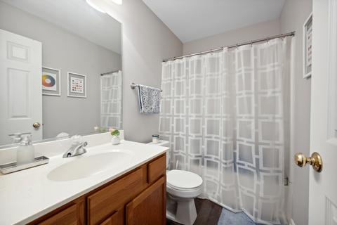 808 County Line Rd, Aurora, IL 60502 photo 13