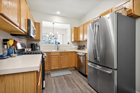 808 County Line Rd, Aurora, IL 60502 photo 9