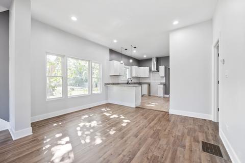 15 E 118th Pl, Chicago, IL 60628 photo 4