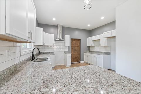 15 E 118th Pl, Chicago, IL 60628 photo 6