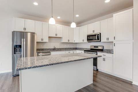121 Ashton Dr, Maple Park, IL 60151 photo 4