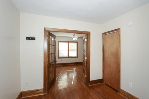 669 Congress St, Elgin, IL 60120 photo 8