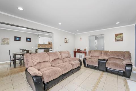 990 Autumn Ln, Aurora, IL 60505 photo 4