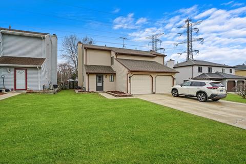 990 Autumn Ln, Aurora, IL 60505 photo 2