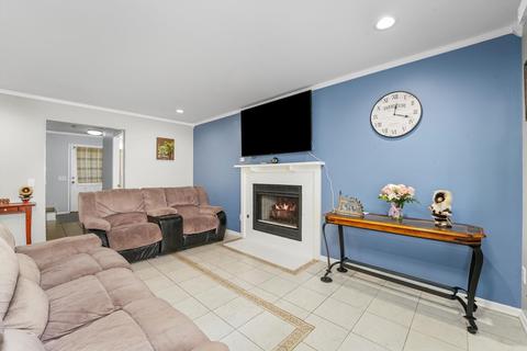 990 Autumn Ln, Aurora, IL 60505 photo 6