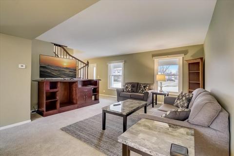 1104 Washington St, Bartlett, IL 60103 photo 9