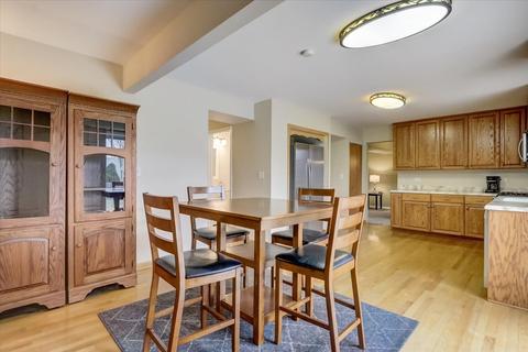 1104 Washington St, Bartlett, IL 60103 photo 17