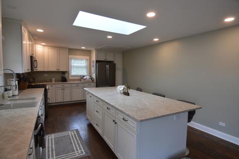 223 Park Rd, Lakemoor, IL 60051 photo 2
