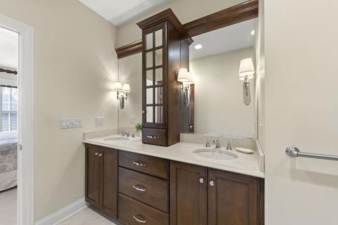 1008 Mackenzie Pl, Wheaton, IL 60187 photo 17