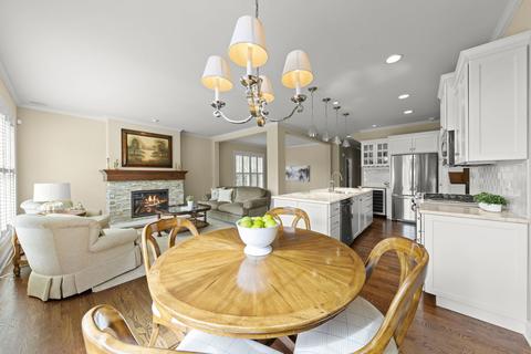 1008 Mackenzie Pl, Wheaton, IL 60187 photo 11