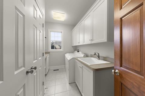 1008 Mackenzie Pl, Wheaton, IL 60187 photo 5