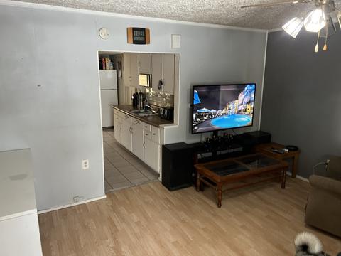 910 Douglas St, Morris, IL 60450 photo 3