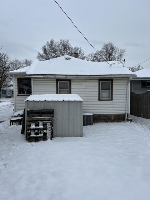910 Douglas St, Morris, IL 60450 photo 8