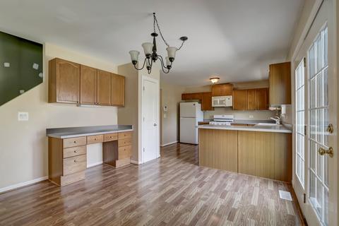 28928 Pilgrims Pass, Lakemoor, IL 60051 photo 10