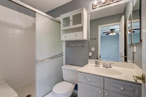 28928 Pilgrims Pass, Lakemoor, IL 60051 photo 19