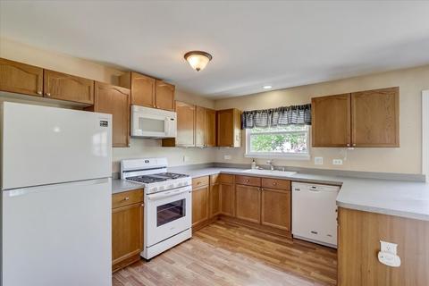 28928 Pilgrims Pass, Lakemoor, IL 60051 photo 12