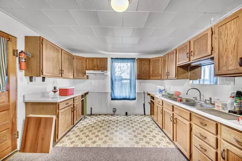 502 E Main St, Ashkum, IL 60911 photo 9