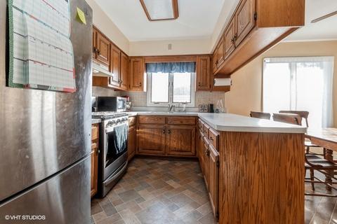 16411 S Lily Cache Rd, Plainfield, IL 60586 photo 6