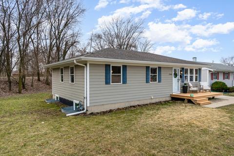 17840 Burnham Ave, Lansing, IL 60438 photo 4