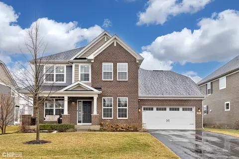 3589 Harold Cir, Hoffman Estates, IL 60192 photo 1