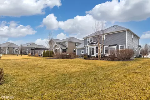 3589 Harold Cir, Hoffman Estates, IL 60192 photo 37