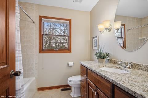 1918 Chatham Dr, Wheaton, IL 60187 photo 24