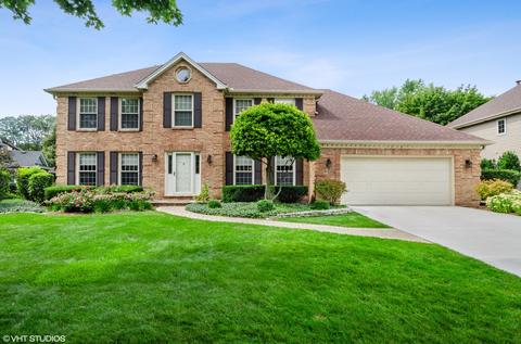 1918 Chatham Dr, Wheaton, IL 60187 photo 1