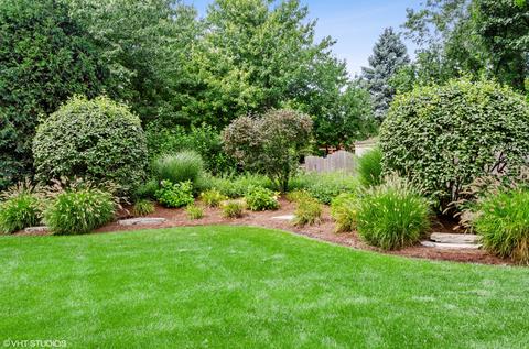 1918 Chatham Dr, Wheaton, IL 60187 photo 38