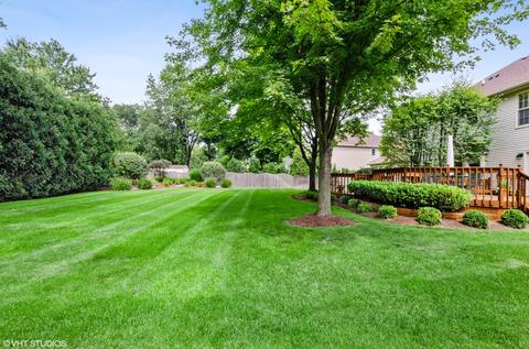 1918 Chatham Dr, Wheaton, IL 60187 photo 29