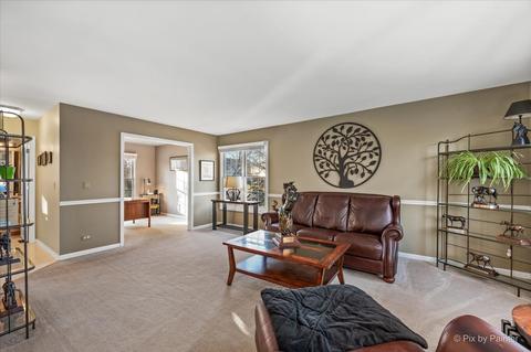 358 Hampton St, Cary, IL 60013 photo 4