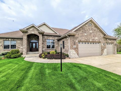 2150 Flagstone Dr, Kankakee, IL 60901 photo 1