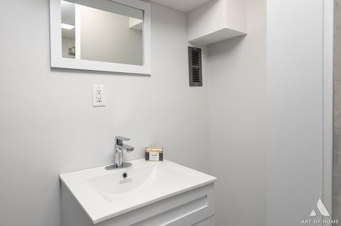 6744 N Chicora Ave, Chicago, IL 60646 photo 29