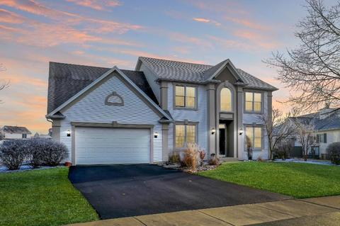 807 Sharp Ct, Elburn, IL 60119 photo 1
