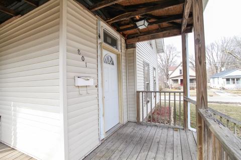 801 Summit St, Bloomington, IL 61701 photo 2