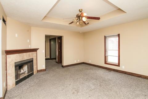 801 Summit St, Bloomington, IL 61701 photo 3