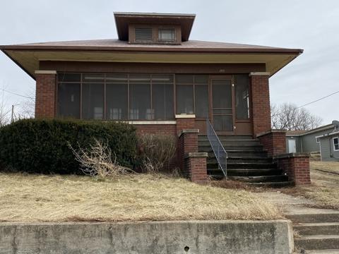 203 S Main St, Walnut, IL 61376 photo 1