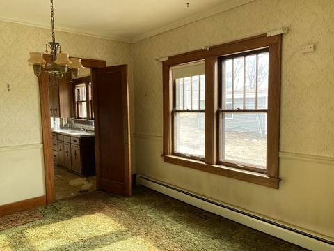 203 S Main St, Walnut, IL 61376 photo 6